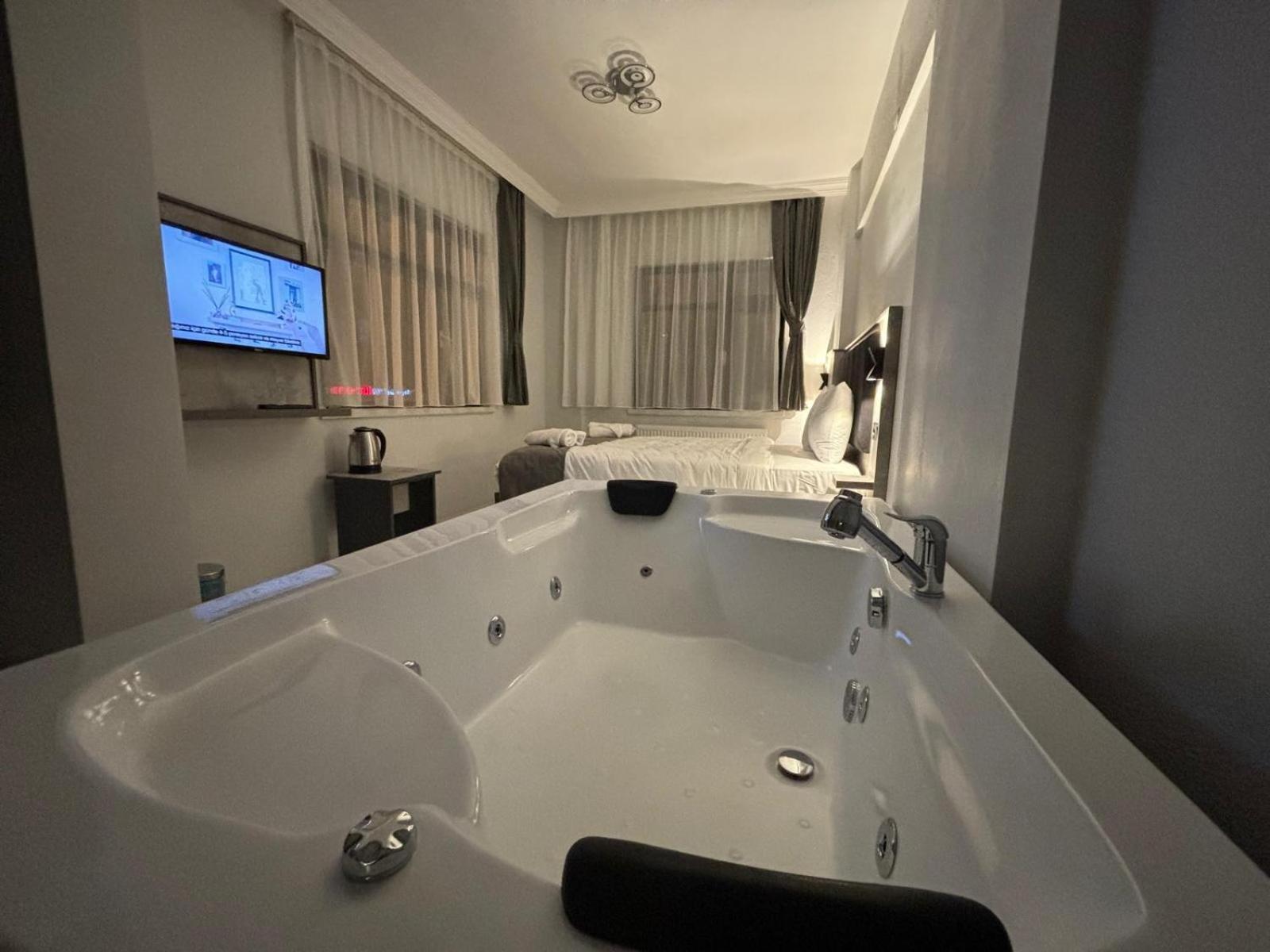 Bolu Pasa Hotel Bagian luar foto